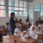 Tim Trainer Polres Enrekang Edukasi Siswa SMAN 5 Enrekang tentang Artificial Intelligence