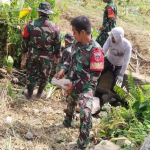 Koramil 1419-02/Enrekang Bersama Warga Gotong Royong Bangun Bronjong di Bendungan Kenari