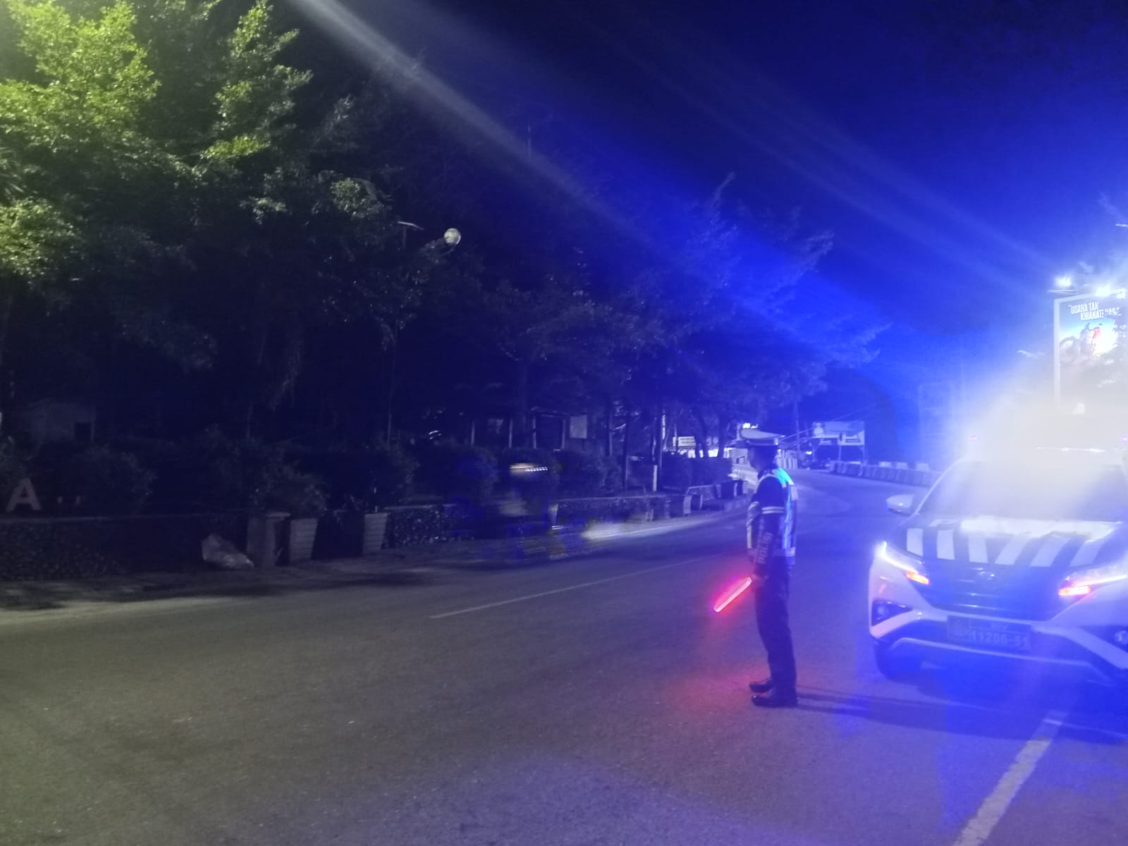 Blue Light Patrol Menyapa Malam, Satlantas Polres Enrekang Hadir Berikan Rasa Aman