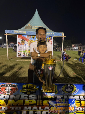 Sukses, ” Capt. Junior Pesat Abbad Nelun Pimpin Rekannya Juara Turnamen Sepak Bola Usia Dini ITC Road to Malaysia