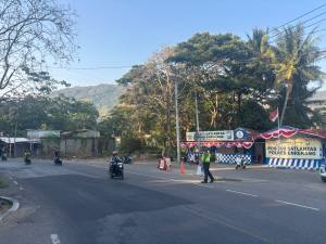 Satlantas Hadir Menyambut Pagi, Satlantas Polres Enrekang Atur Arus Mobilitas Masyarakat