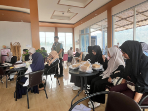 UNIMEN dan Warga Merawat Ingatan Benteng Alla’ lewat Dokumentasi Kreatif