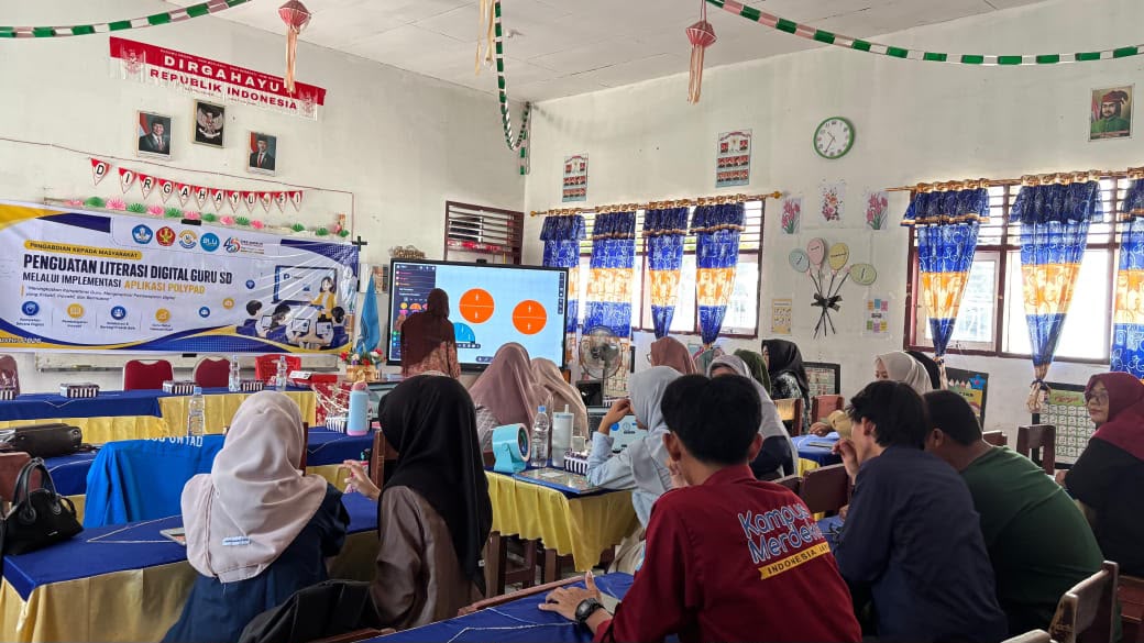 Tim PKM Universitas Tadulako Perkuat Literasi Digital Guru SD melalui Pelatihan Aplikasi Polypad