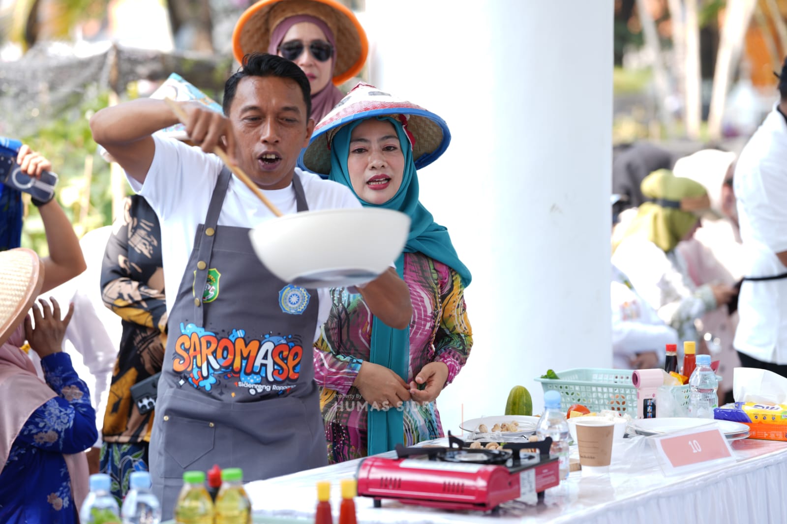 Kompak dan Penuh Semangat, Sidrap Curi Perhatian di Karnaval Hari Jadi ke-357 Sulsel