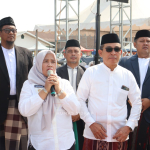 Semangat Hari Santri di Sidrap: Wabup Nurkanaah Bagikan Telur dan Gaungkan Pesantren Sehat