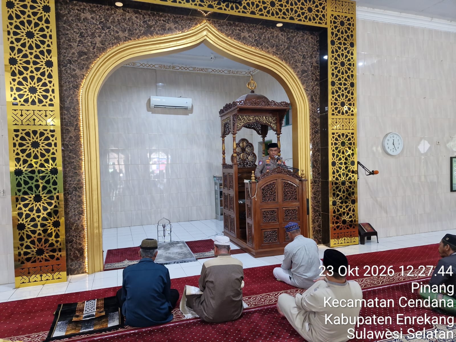 Kasat Lantas Polres Enrekang Gelar Jumat Keliling di Masjid Nurul Yaqin.Riso,